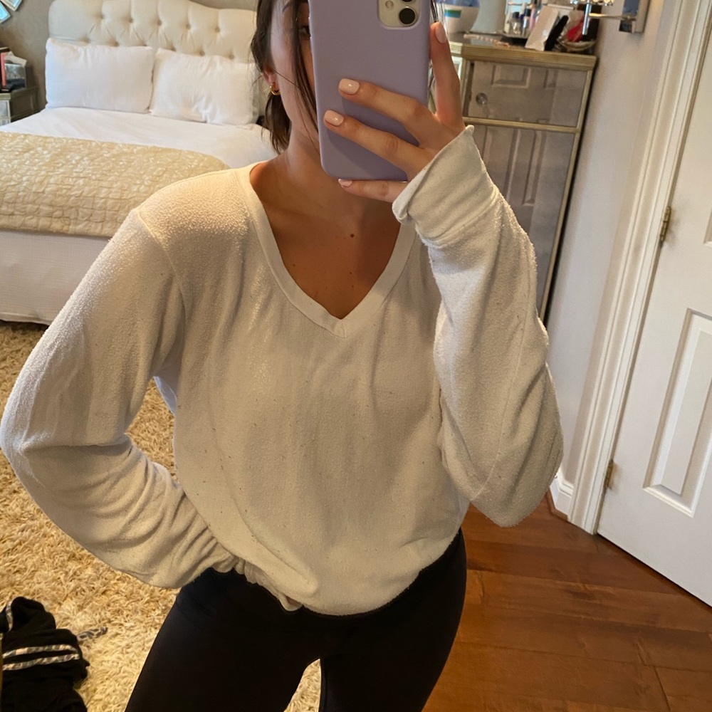 Wildfox V neck sweatshirt